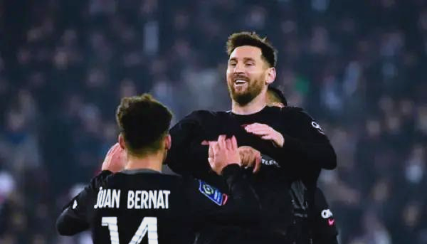 梅西上演帽子戏法，助巴萨取得大胜