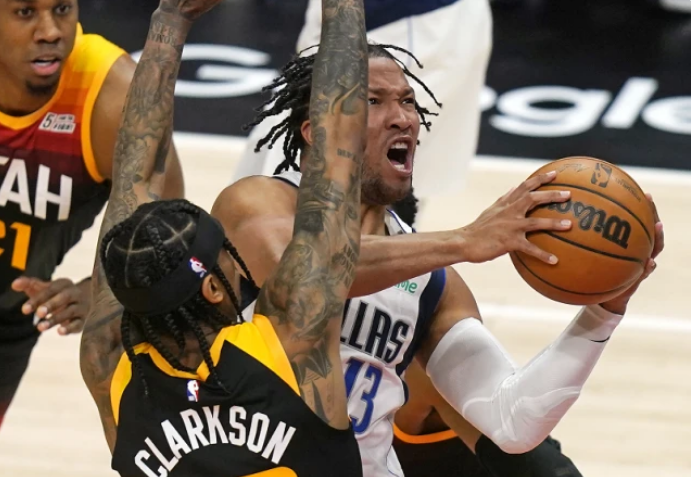 文班亚马刷新里程碑，马德里竞技次回合力克巴塞罗那，晋级概率达68％(文班亚马弹跳数据)